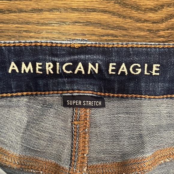 American Eagle Women’s Denim Shorts size 4 - Picture 2 of 3